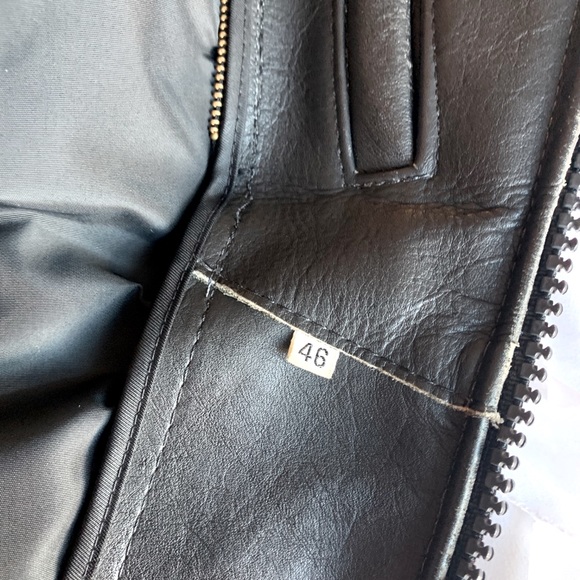 USA made Vintage Leather Motorcycle Jacket - Picture 8 of 8